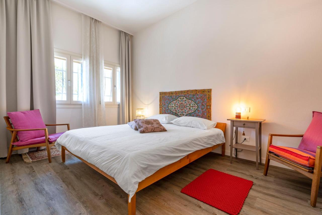 Snug Apartment With Private Courtyard M0270422677 Veneza Exterior foto