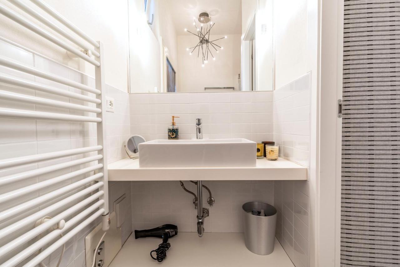 Snug Apartment With Private Courtyard M0270422677 Veneza Exterior foto