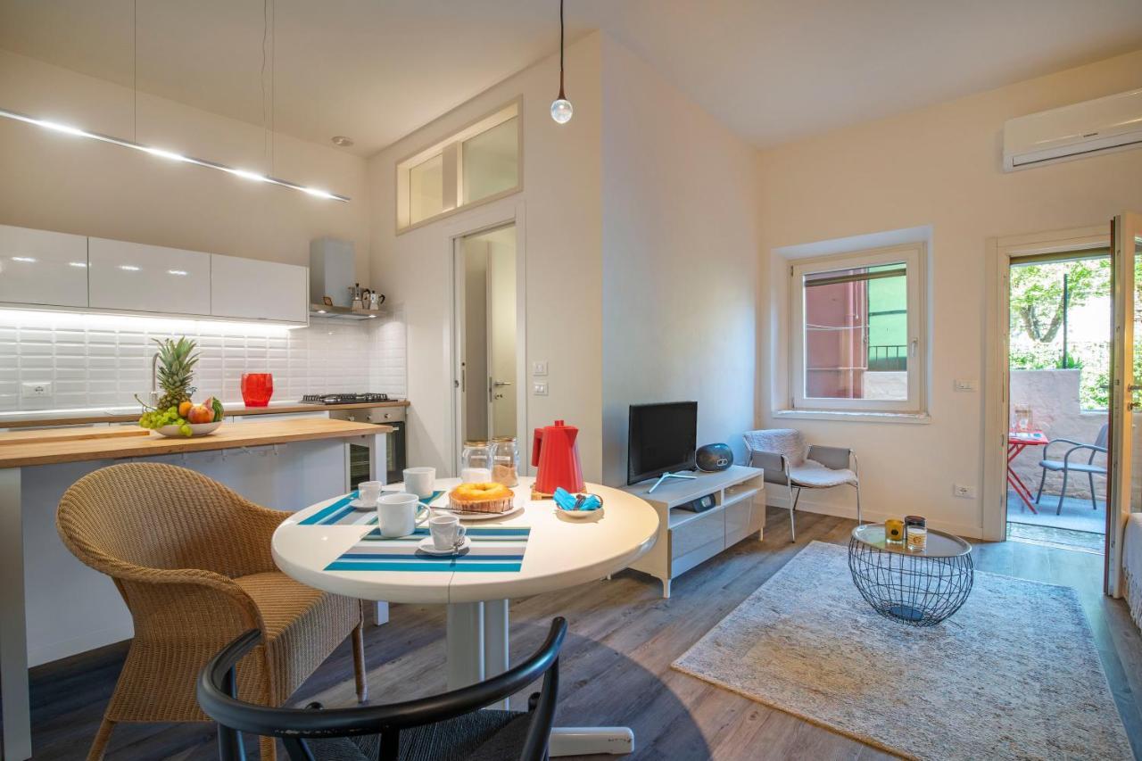 Snug Apartment With Private Courtyard M0270422677 Veneza Exterior foto